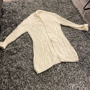Extra large hundred percent acrylic apartment nine sweater